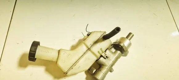 Nissan Note (E11) Master brake cylinder
