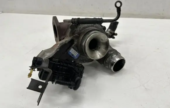 BMW 1 F20 F21 Turbo 8514666