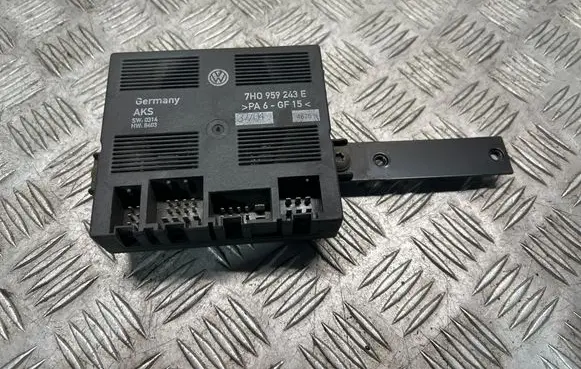 Volkswagen Transporter - Caravelle T5 Sliding door control unit/module 7H0959243E