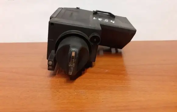 Mercedes-Benz E W210 Light switch 4521 2105451504
