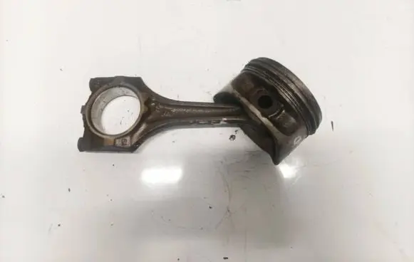 Opel Omega B1 Piston with connecting rod