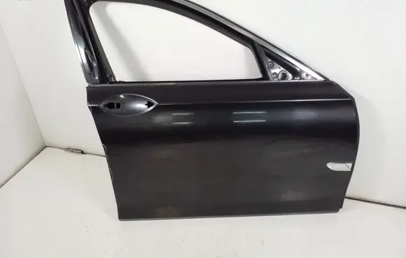 Door (2 Door Coupe)