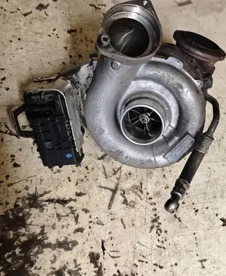 BMW 3 E90 E91 Turbo 7796311 GT2260V 75935211