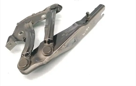 Audi A1 Engine bonnet/hood hinges 8X0823301A