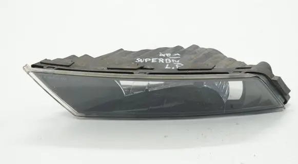 Skoda Superb B8 (3V) Front fog light 3V0941699ACR 3V0941699
