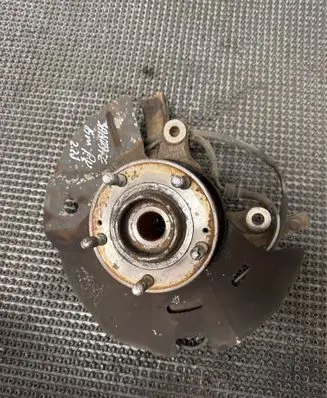 Hyundai Santa Fe Front wheel hub 517152W000