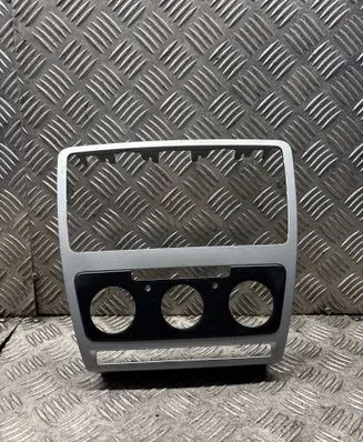 Skoda Octavia Mk2 (1Z) Other interior part 1Z0858069 8Z0858069XX 3200102715