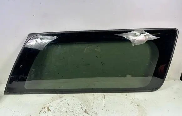 Chevrolet Suburban Rear side window 