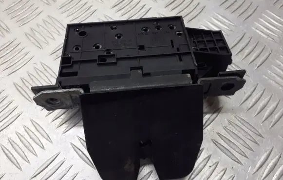 Opel Signum Tailgate/trunk/boot lock/catch/latch 24441401