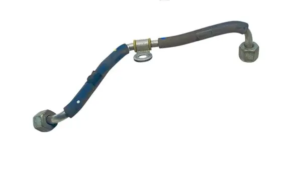 KIA Pro Cee'd II Fuel injector supply line/pipe 353052B000