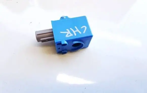 Toyota Avensis T270 Other relay 8974705010 0689004720