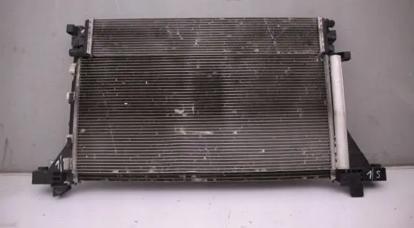Renault Master III Coolant radiator