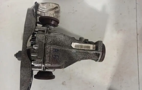 Audi A4 S4 B5 8D Rear differential 0AR525083C