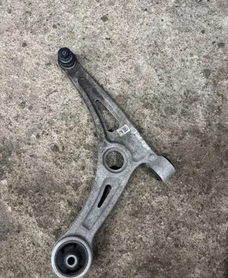 KIA Niro Front lower control arm/wishbone XXZ