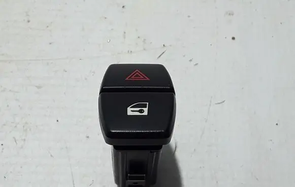 BMW 5 F10 F11 Hazard light switch 9161896