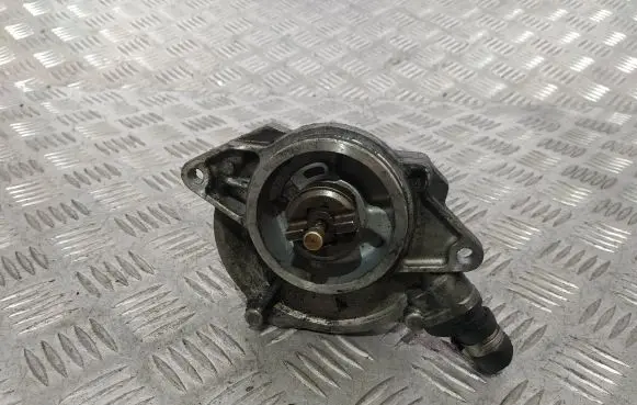 Audi A6 S6 C6 4F Vacuum pump 057145100T