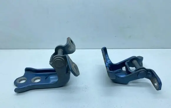 Subaru Forester SK Rear door hinge set 60479SJ030 60479SJ010