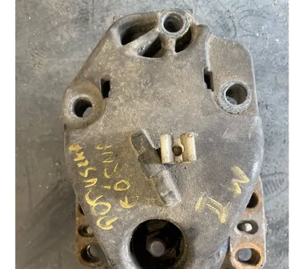 Renault Master II Engine mount vacuum valve 