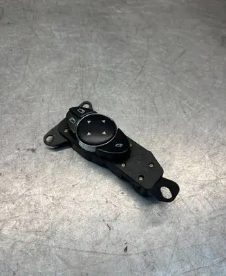 Mercedes-Benz E W211 Wing mirror switch 2118208510