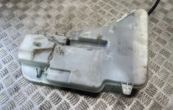 BMW 5 F10 F11 Windshield washer fluid reservoir/tank 7178745 7226707 7196949