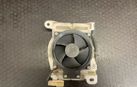 Lexus IS 220D-250-350 Seat fan/blower 8586030010
