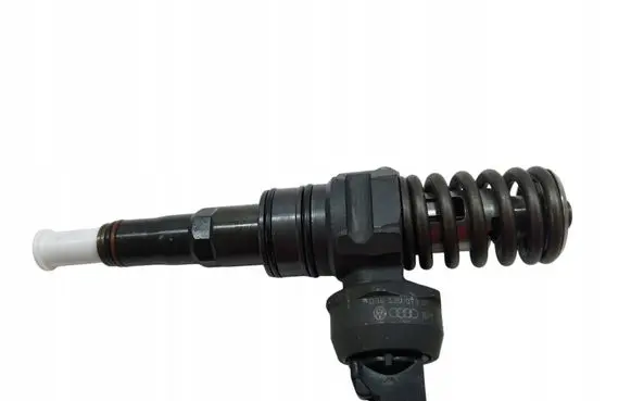 Volkswagen Sharan Fuel injector 038130073BP