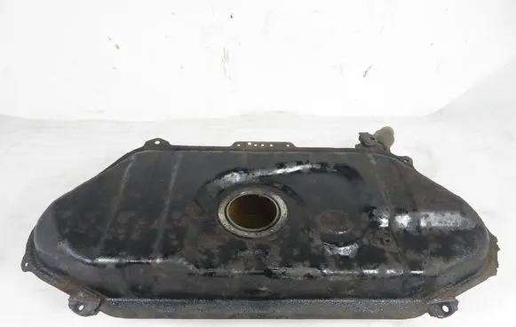 Toyota Yaris Fuel tank 
