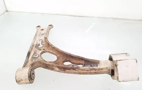 Skoda Octavia Mk2 (1Z) Front lower control arm/wishbone 1K0407153N