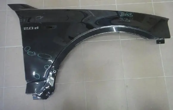 BMW X3 E83 Fender