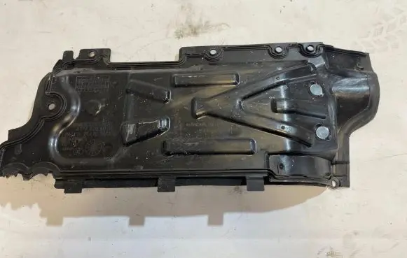 Mercedes-Benz GLA H247 Other engine bay part A1176206000