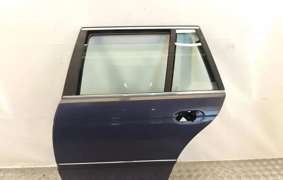 BMW 5 E39 Rear door