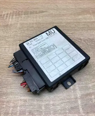 Opel Vectra B Comfort/convenience module 90464713 WithPlug