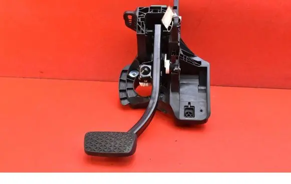 Opel Insignia A Accelerator throttle pedal 84344897