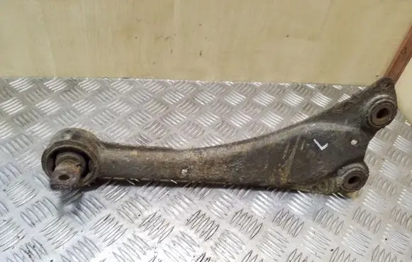 Toyota Avensis T270 Other rear suspension part 