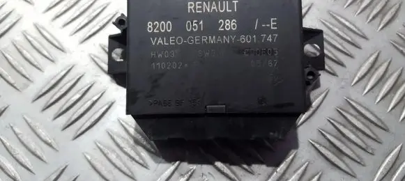Renault Laguna II Parking PDC control unit/module 8200051286 8200051286E