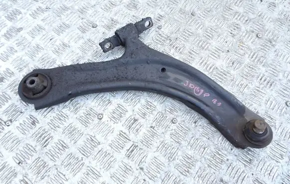 Nissan Qashqai Front lower control arm/wishbone