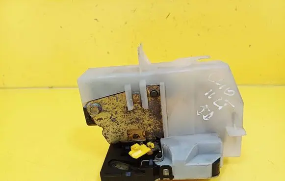 Renault Clio II Rear door lock 