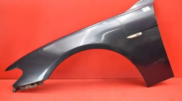 BMW 7 E38 Fender