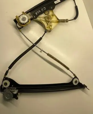 BMW 6 F06 Gran coupe Front door window regulator with motor 7275398 13082001