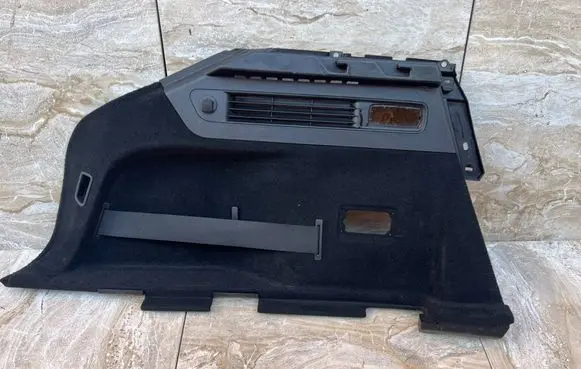 Maserati Levante Trunk/boot lower side trim panel 06700983840 36043 PSPPSTPPT2