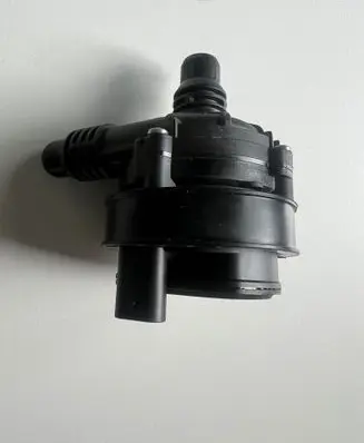 Mercedes-Benz A W177 Water pump 0005006300 A0005006300