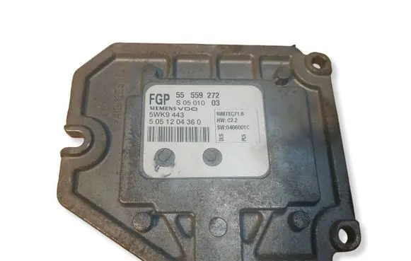 Opel Astra H Engine control unit/module ECU 55559272 SIMTEC716 5WK9443