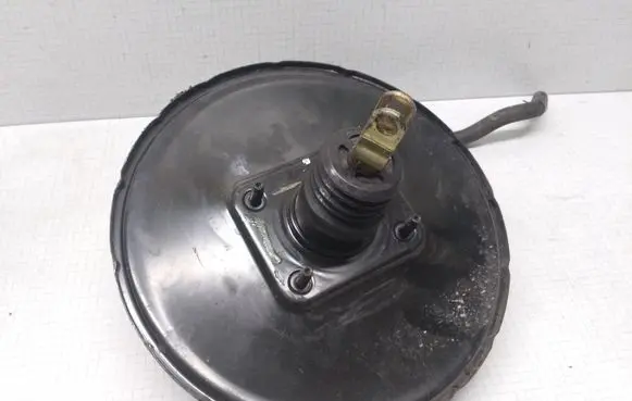 Mitsubishi Space Runner Brake booster 87503018
