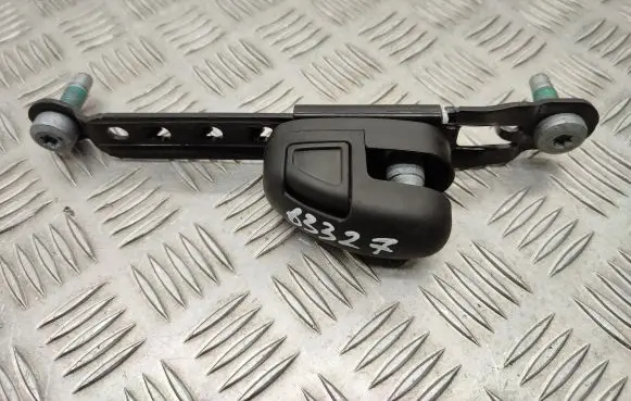 Chrysler Pacifica Seat belt adjustment rail 5LA64DX9AB