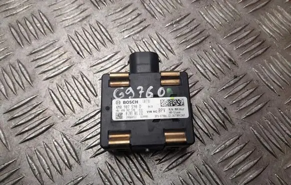 Audi A5 Distronic sensor radar 4M0907590D