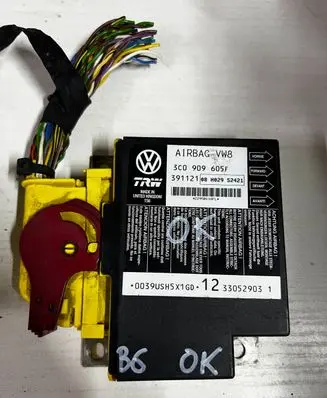Volkswagen PASSAT B6 Airbag control unit/module 3C0909605F 33052903 391121