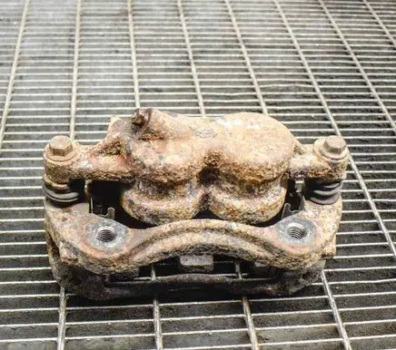 Front brake caliper