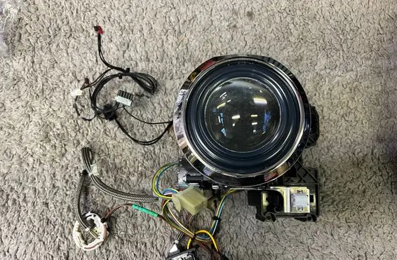BMW X5 E70 Headlight part F00HTB302001 7221896