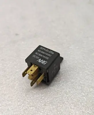 Volkswagen PASSAT B5.5 Other relay NVF42CZ30A NC30A14VDC 40A14VDC