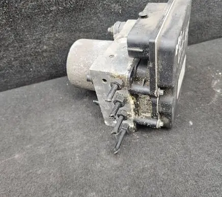 Audi A4 S4 B7 8E 8H ABS Pump 8E0910517D 8E0614517AK